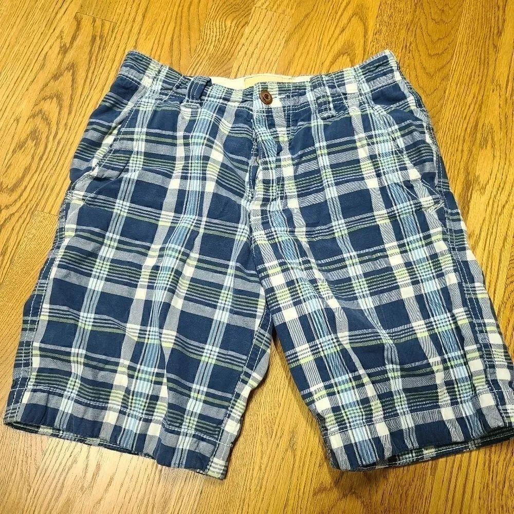 Hollister Plaid Shorts 28